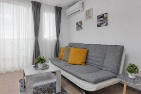 Cosy Apartment near the sea